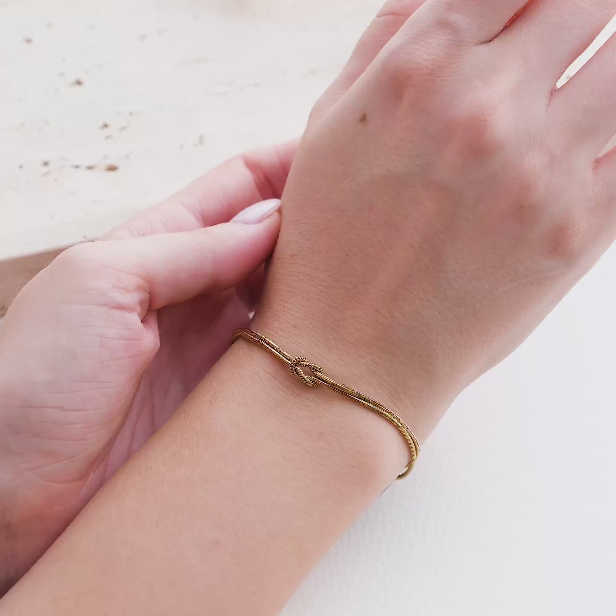 Liebesknoten Armband